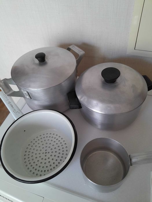 Різні кастрюлі часів срср