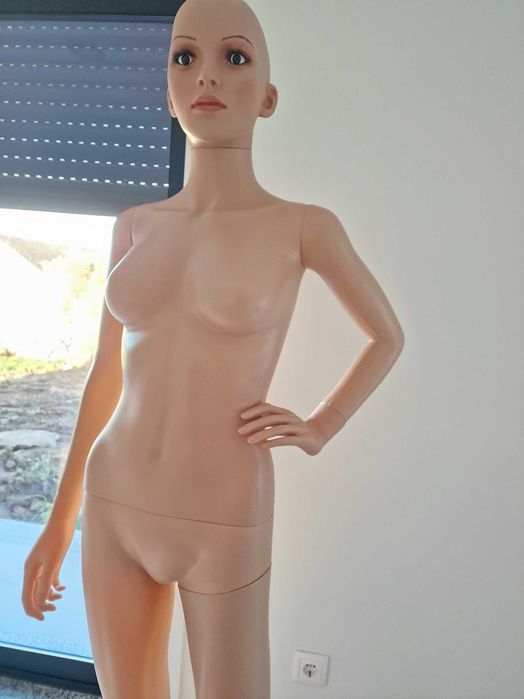 Manequim feminino