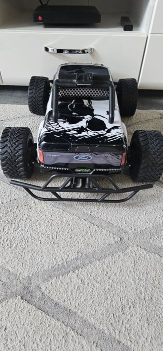 Duże auto zdalnie sterowane 4/4