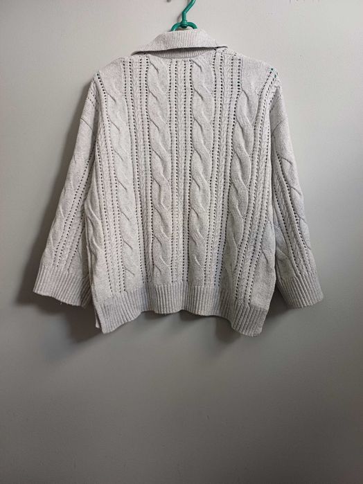 Sweter dziurkowany z kołnierzem sztos r. L/XL