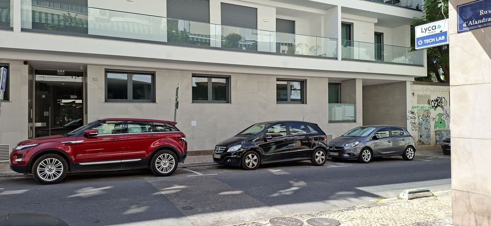 Rental of a 3-bedroom apartment with private swimming pool