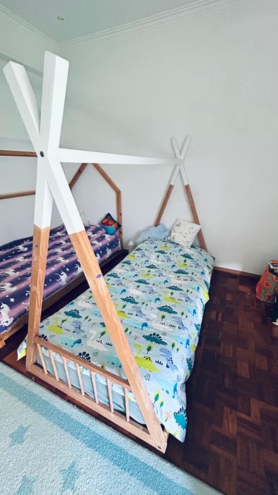 Camas infantis de madeira (Casinha + Tipi) | Excelente estado