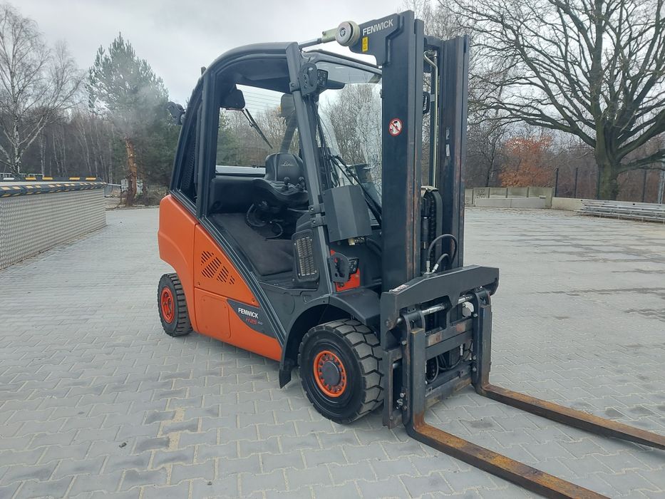 Linde H25T-02 TRIPLEX półkabina POZYCJONER Wózek widłowy