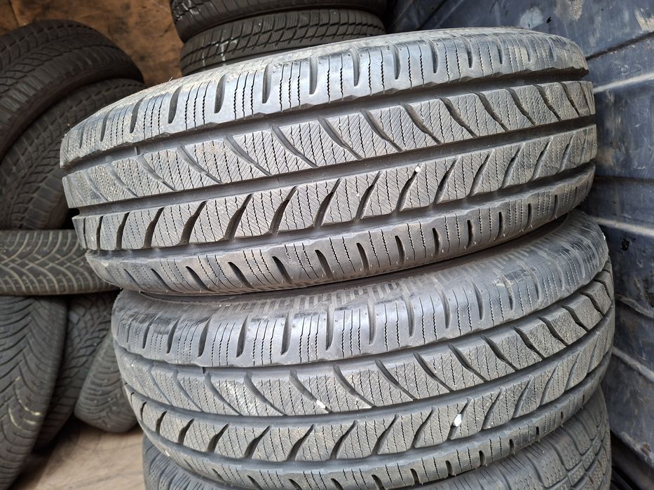 Para opon zimowych yokohama 225x75x16c. 9mm.