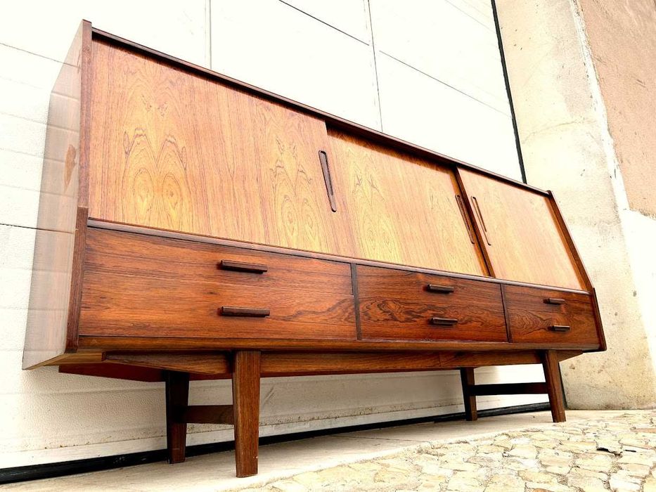 Aparador pau santo olaio vintage + 199comp x 37prof x 46prof x 97alt.