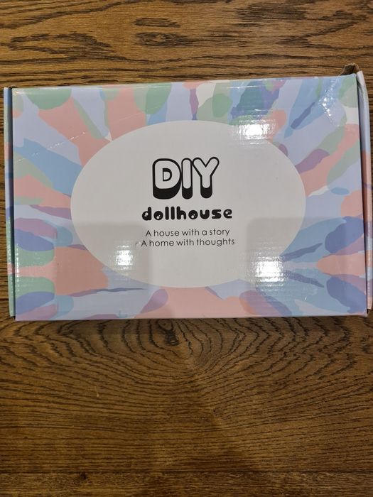 Miniaturowy domej DIY  M2001