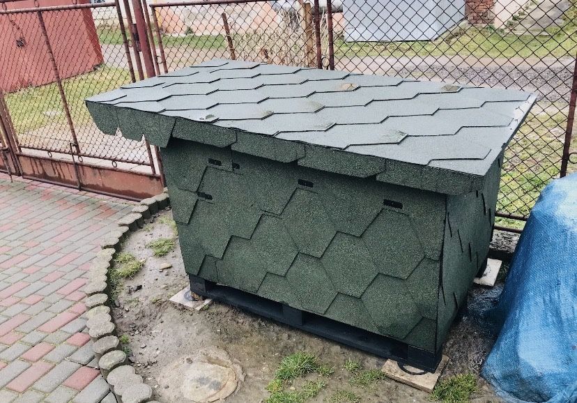 Будка для собаки.