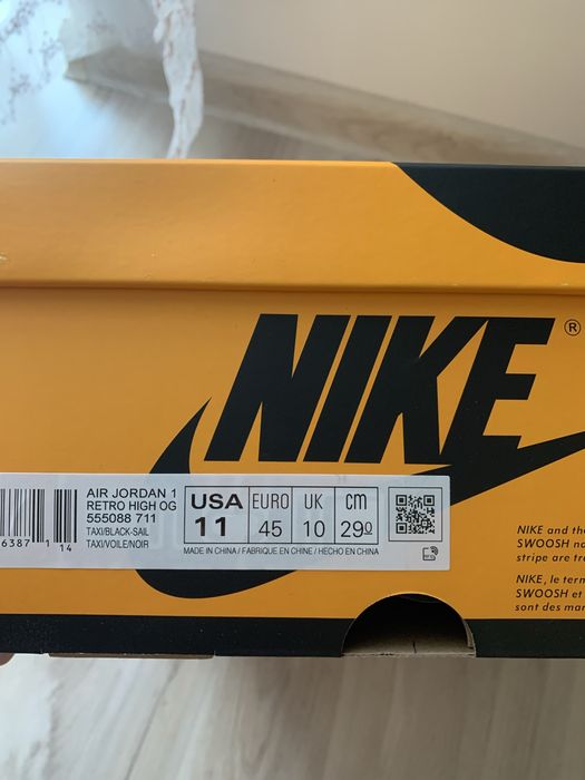 Nike Air Jordan 1 Retro High TAXI Yellow Toe