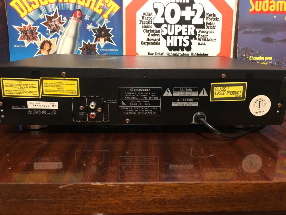 CD програвач Pioneer PD-6700