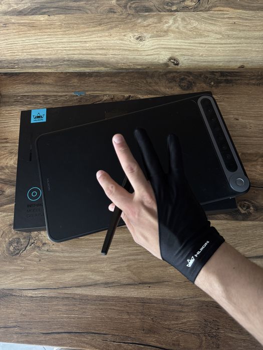 Графічний планшет Huion Inspiroy Dial Q620M в ідеалі