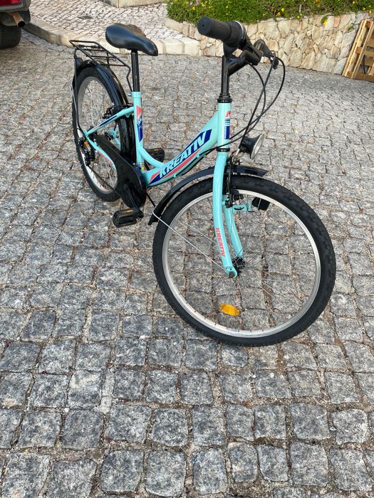Bicicleta Semi-Nova KREATIV Junior 24''•3 Mudanças •Luzes & Refletores