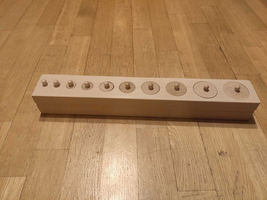 Pomoce montessori- cylindry NOWE