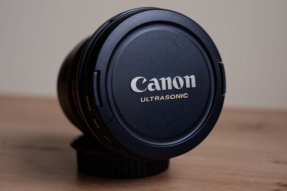 Obiektyw Canon EF 20-35mm f/3.5-4.5 USM + UV Hoya