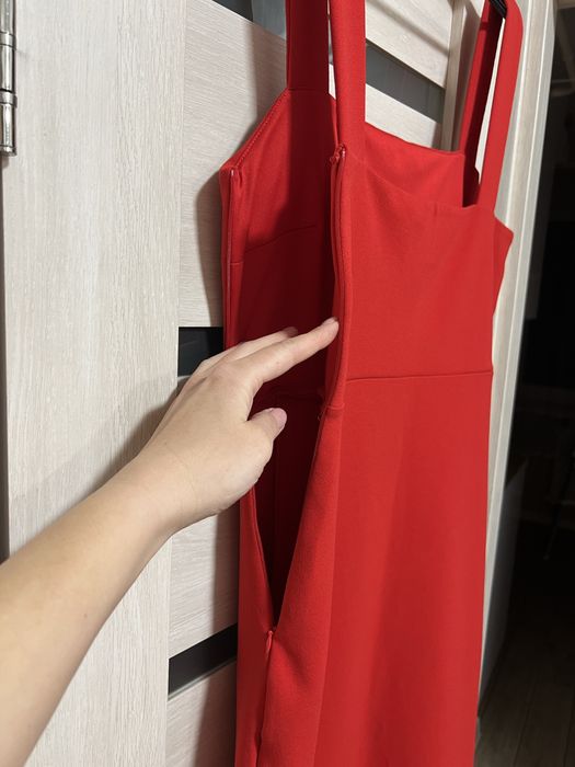 Червона сукня 48-50 розмір