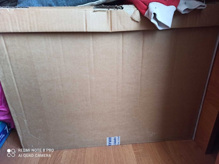 Sprzedam karton ubranek dla dziewczynki w rozmiarze od 68-98