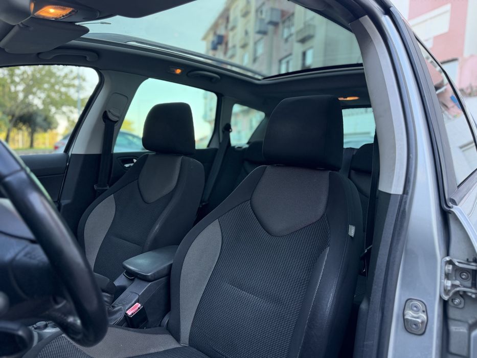 Peugeot 308 SW  1.6 HDI Full Extras 2011