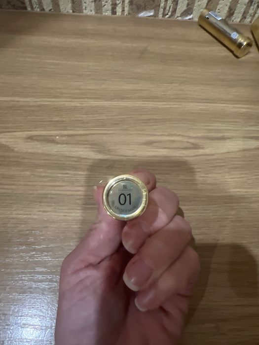 Губна помада бальзам Patrisia Ledo 01
