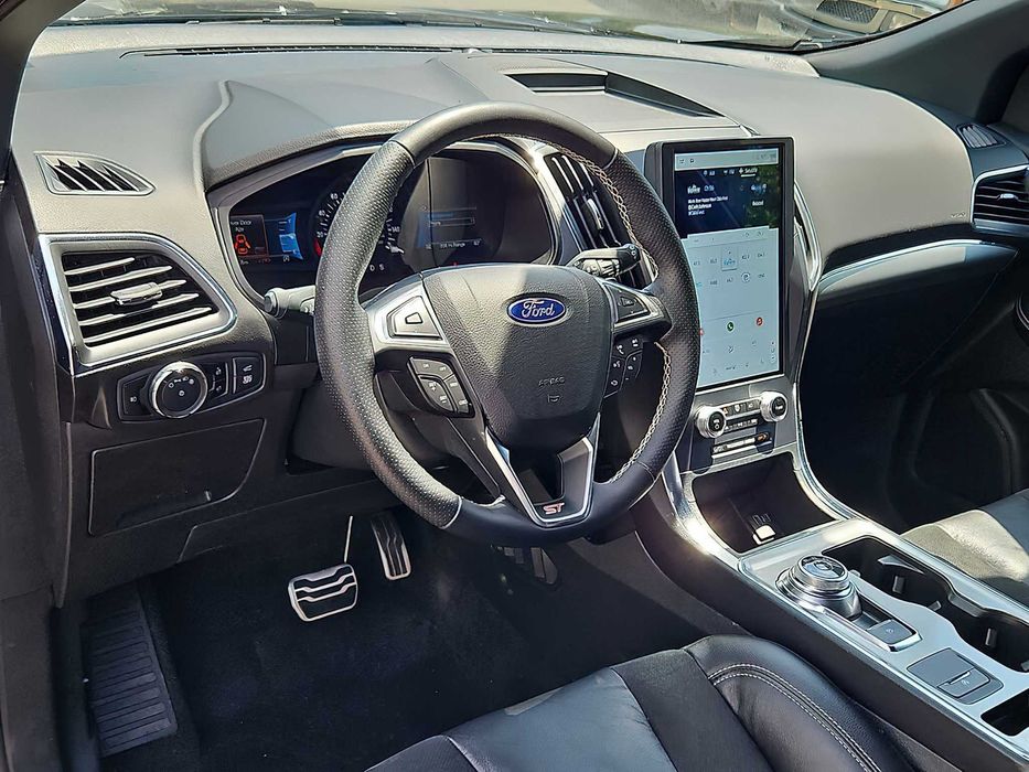 Ford Edge      2023