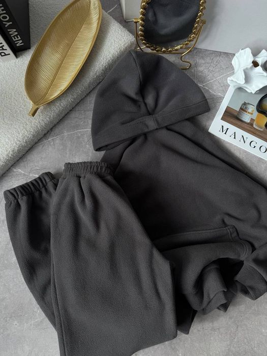 Жіночий теплі флісові костюмчики на кожен день