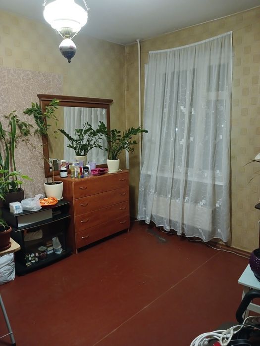 Продам 4 х комн  ЧН  84 м2 центр .Мстиславского 52