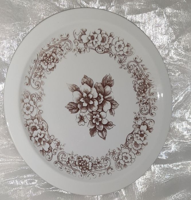 Talerz obiadowy Wawel sygnowany ceramika szkliwiona zdobiona