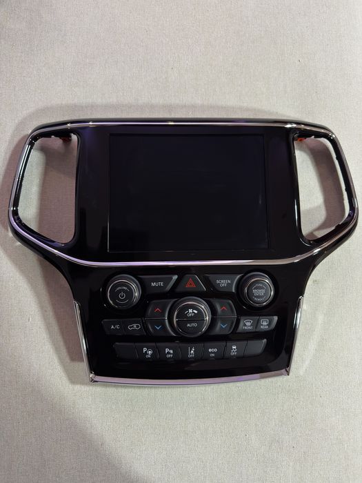 Radio EU Panasonic Jeep Grand Cherokee WK2 2019