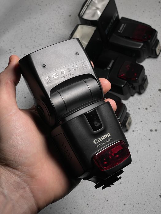 Вживані спалахи Canon 430EX / 550EX / 580EX