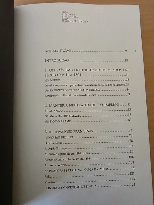 Livro "Uma Espada de Brilhantes para o General Silveira"
