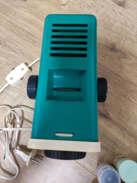 Продам фільмоскоп( фільмо проектор )