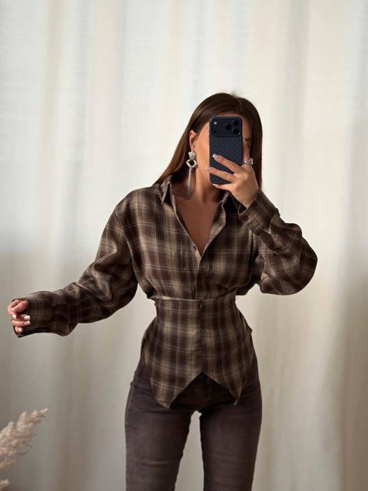 Жіноча сорочка приталена