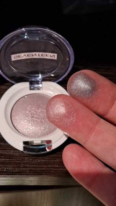 Основа база под макияж Missha Lighting Tone Up Base SPF30 Violet +тени