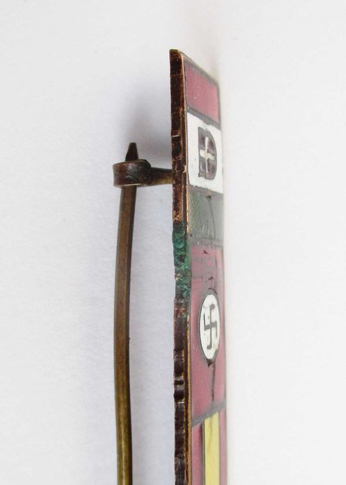 Raro antigo pin alfinete com as 4 bandeiras regimes fascistas