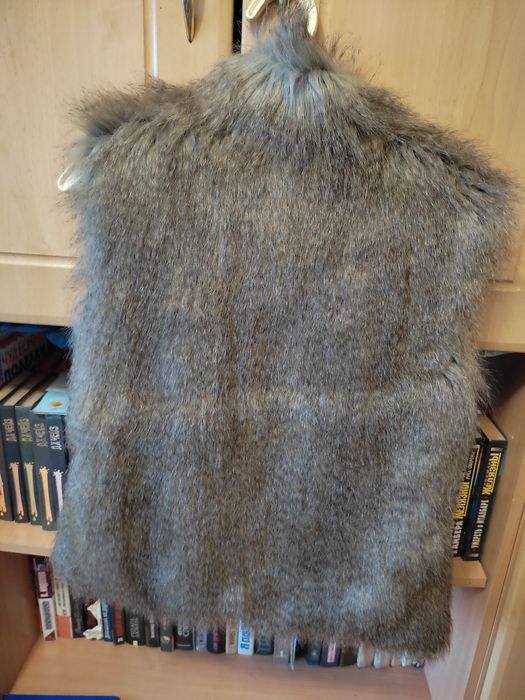 Желетка хутряна s-m