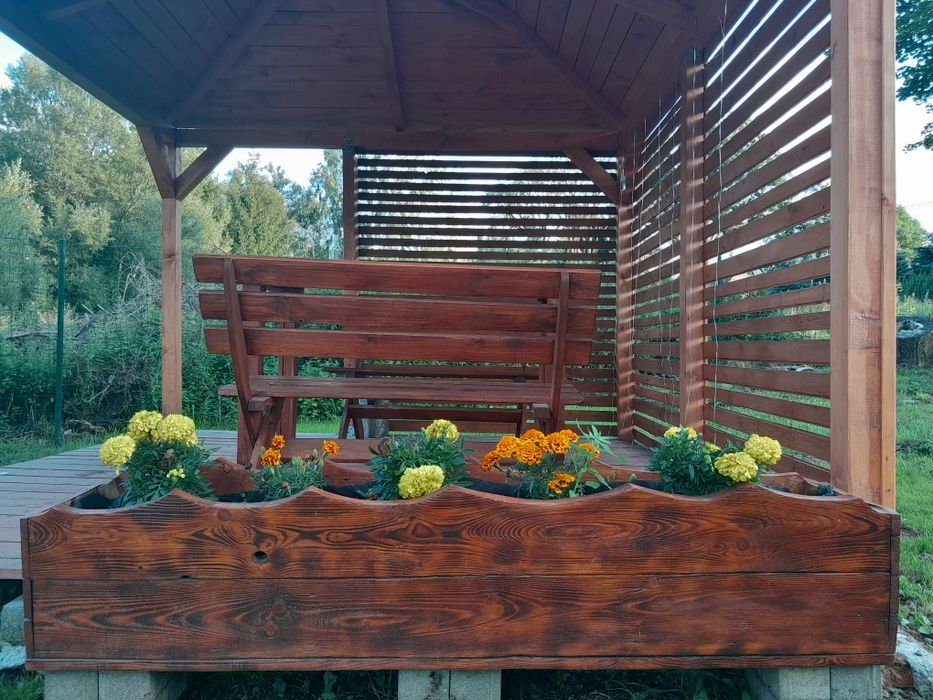 Drewniana donica opalona