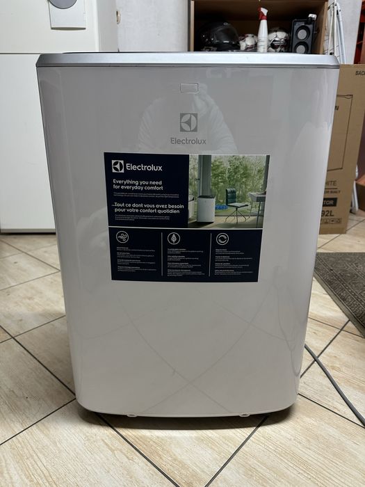 Klimatyzator przenośny ELECTROLUX EXP26U338CW