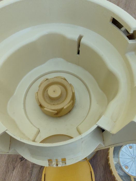 Сокодавилка Moulinex AV5