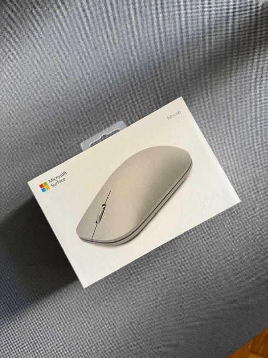 Teclado e rato Microsoft Surface - novos em caixa472547103783659522