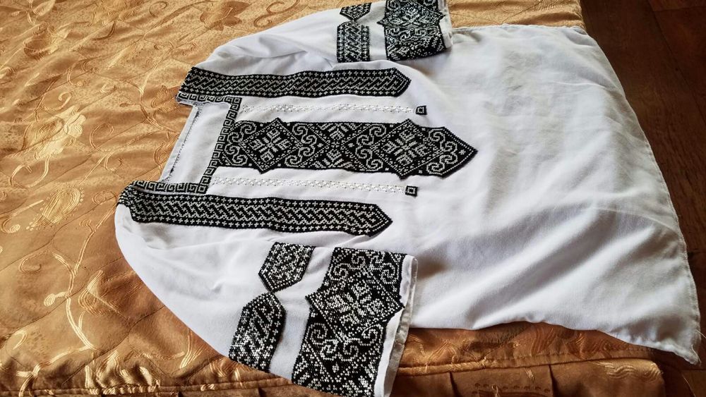 Вишиванка бісером. Сорочка жіноча. Бісер