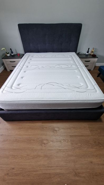 Vende-se colchão como novo 1.6/2 metros