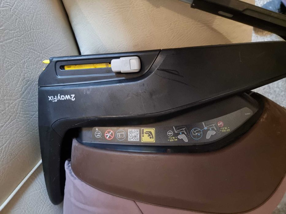 Babycoque / Ovo Bebe confort pebble + Base isofix 2wayfix