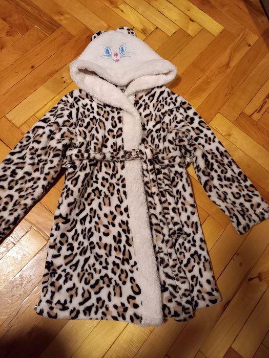 Продам халатик  дитячий