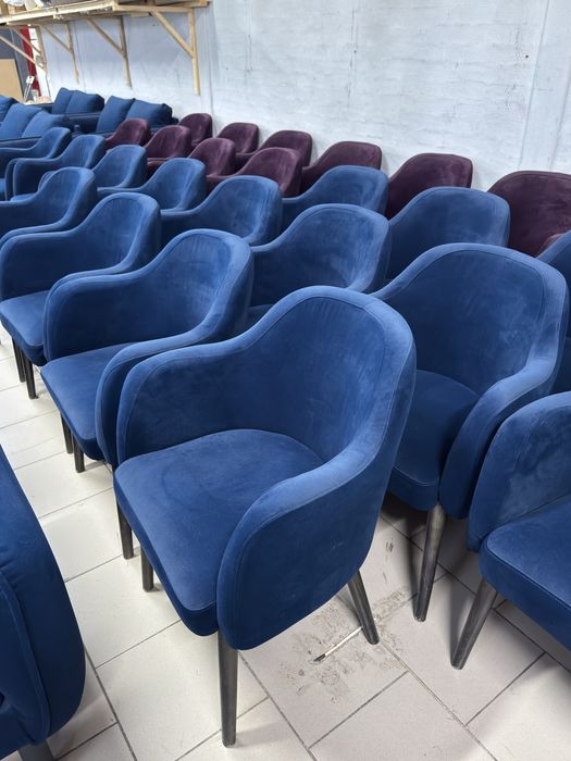 Стильні дивани, крісла та столи від виробника | Меблі для дому, кафе, ресторанів, офісів