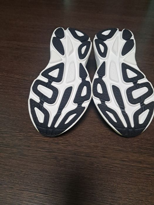 Бігові кросівки HOKA М  BONDI 8  р 41 1/3 26см