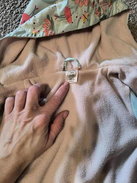 Ветровка на девочку