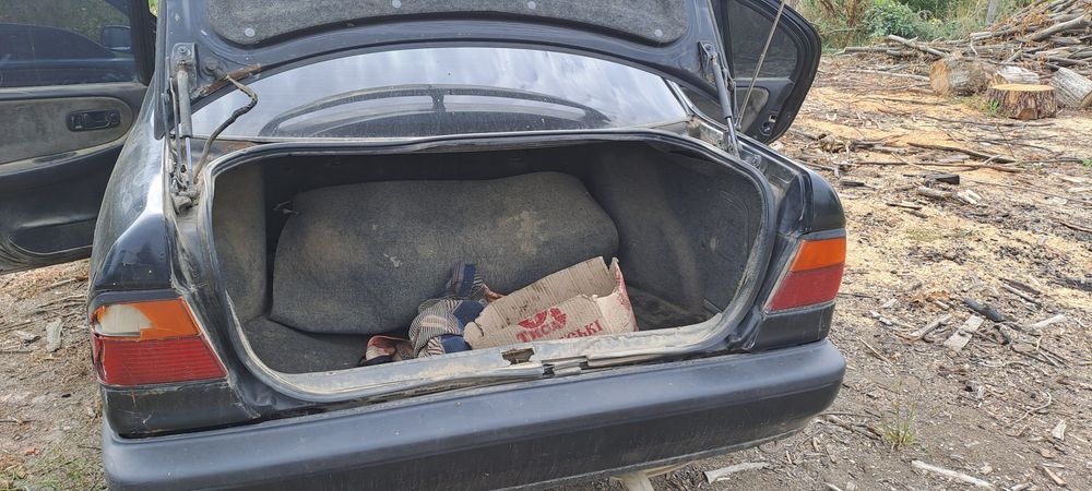 Авто nissan premiera
