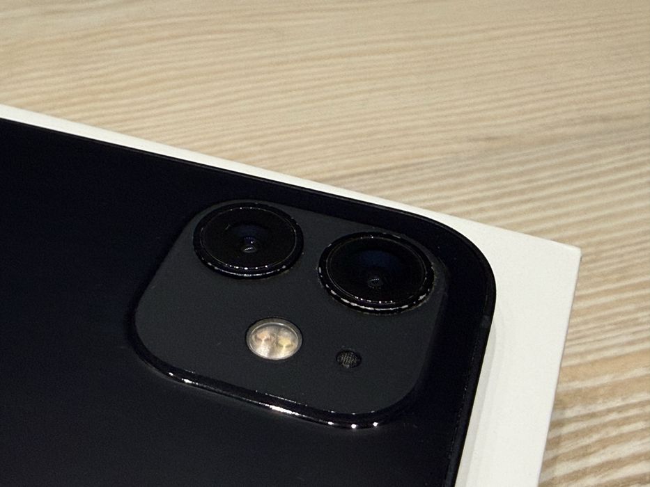 Iphone 12 black 64gb - 83% bateria
