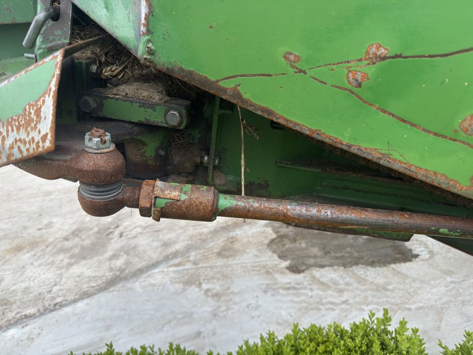 John Deere 1075