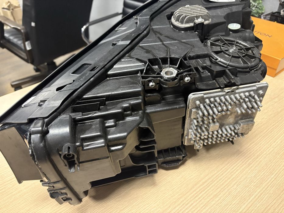 Фара LED BMW G11 G12