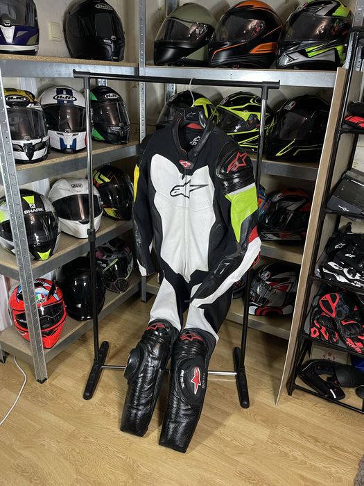 Мотокомбінезон Alpinestars Italy (Dainese Berik Ixs Icon Bmw)