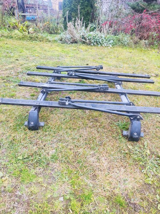 Bagażnik rowerowy na 4 rowery dach